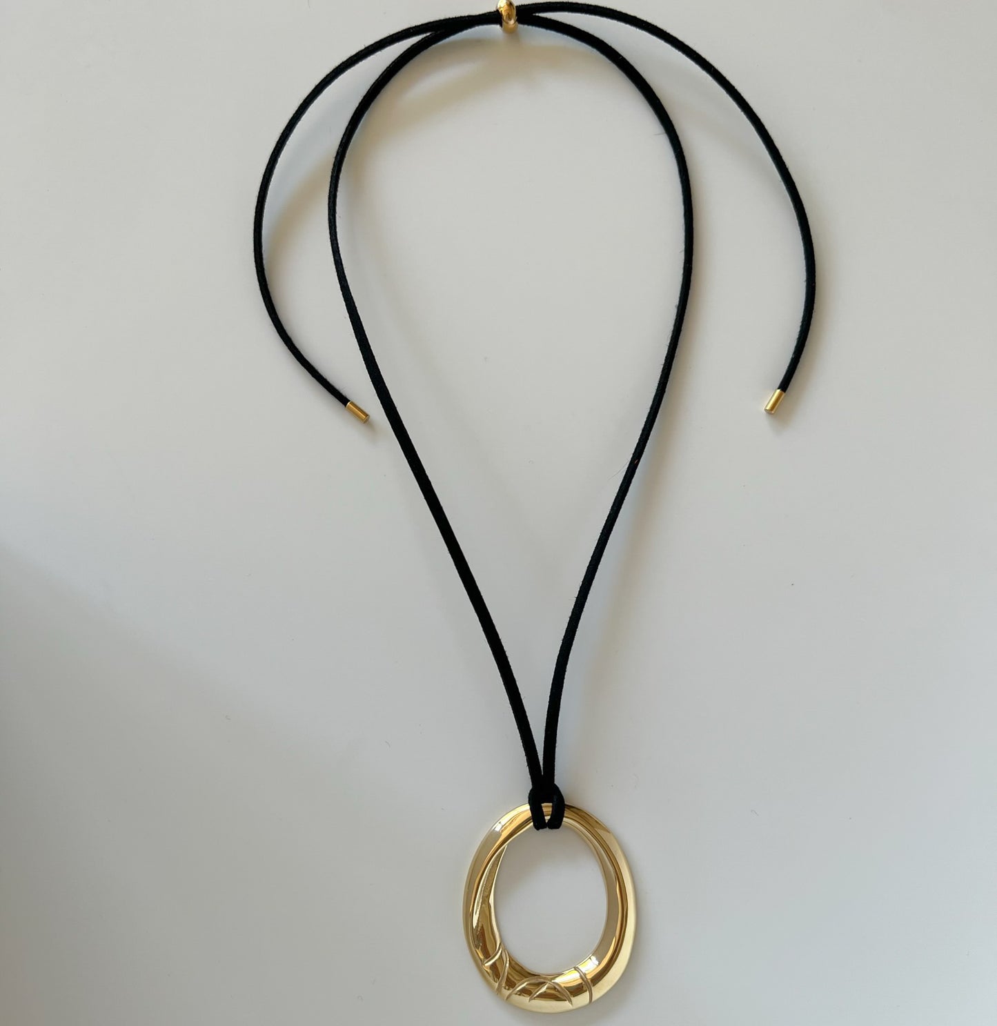 GISELLE CORD NECKLACE